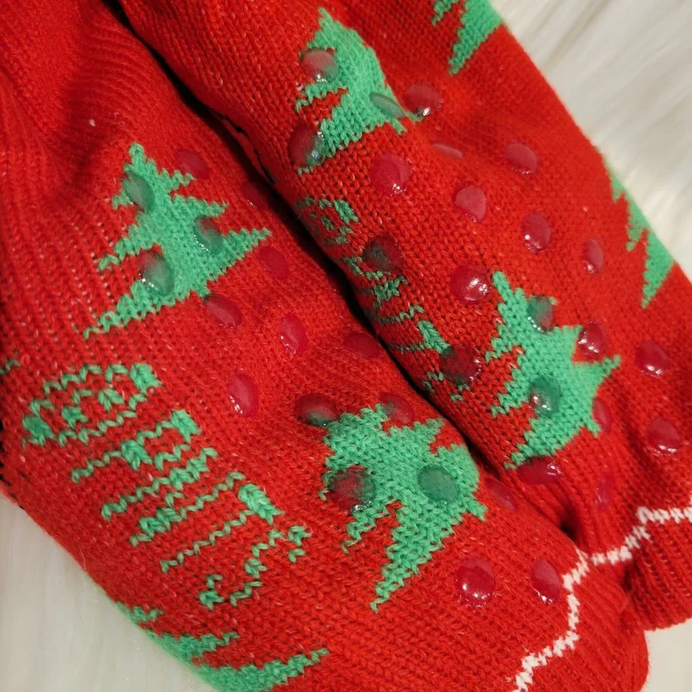 Peanuts Snoopy & Woodstock Christmas Slipper Socks